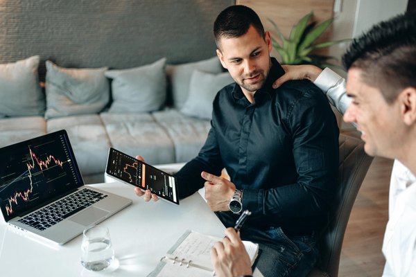 What are the implications of smartphone addiction and how can you manage it?